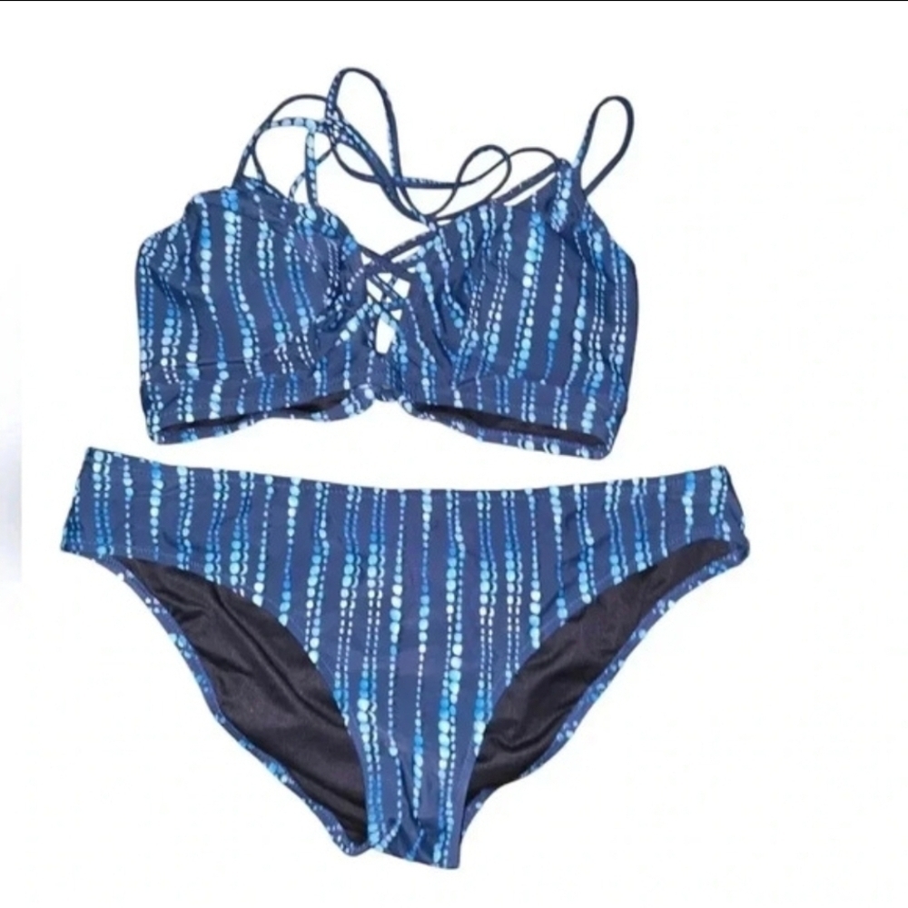 Womens Cupshe,  size extra large bikini,  NEW WITH TAGS!!!